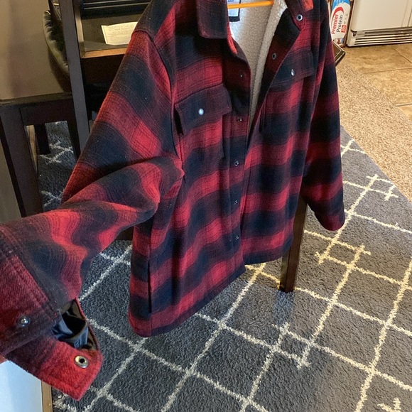 Sherpa lined flannel XL jacket - Picture 5 of 6